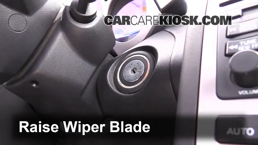 2003 Nissan Murano SE 3.5L V6 Windshield Wiper Blade (Front)